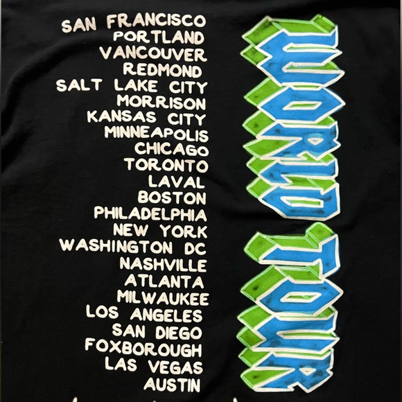 Billie Eilish 2019 World Tour T Shirt Xtra Large Concert. Size: M - Picture 3 of 4